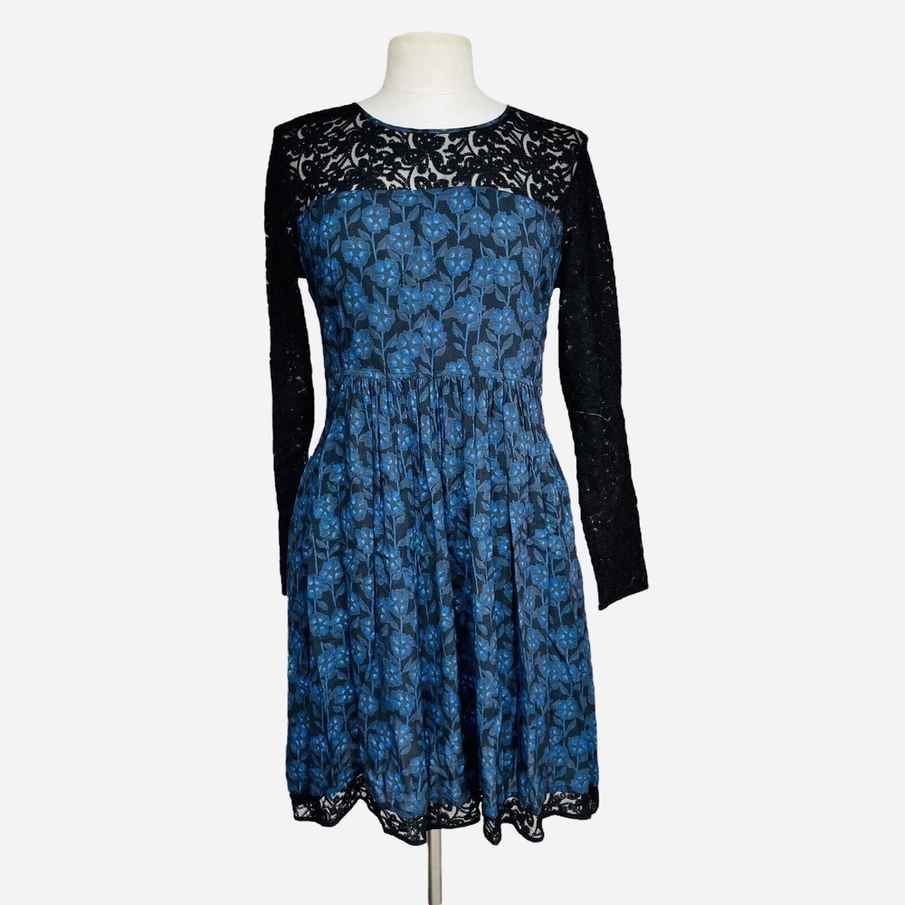 WRAP LONDON Dress Women’s Size 8 Blue Floral Lace Long Sleeve Lined Sheath